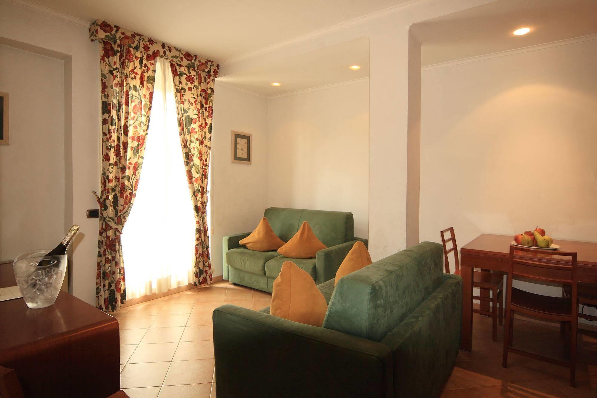 Crosti Hotel Rome